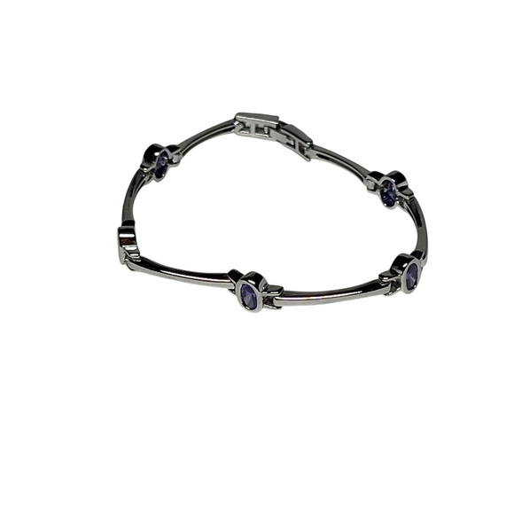 Elegant Silver and Purple Bracelet - Picture 10 of 10